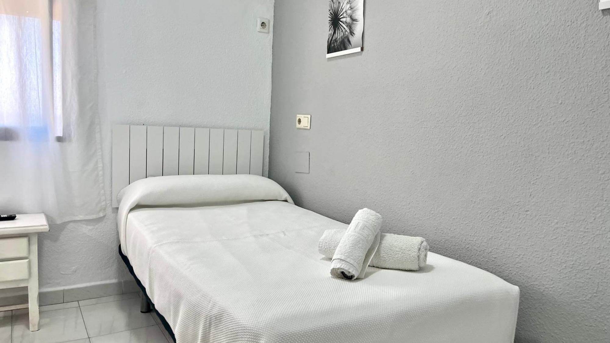 Hostal Carlos III Aldea Quintana Exteriör bild